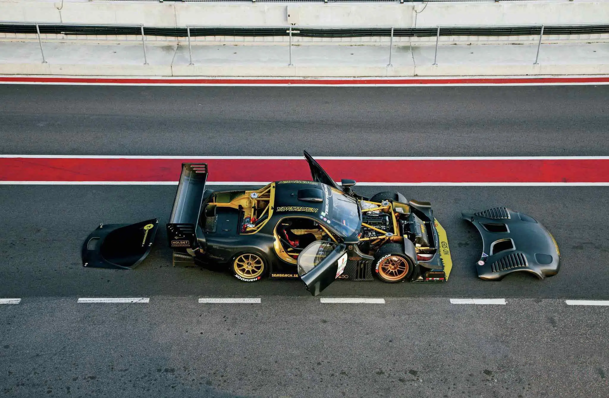 Valtonen Motorsport’s 1995 FD3S Mazda RX-7